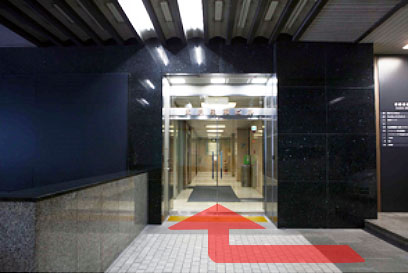 ビル入口